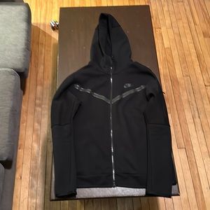 Nike Tech Sweater